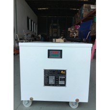 หม้อแปลง 380/400V  3P  output 200/220 3P 3 KVA AUTO